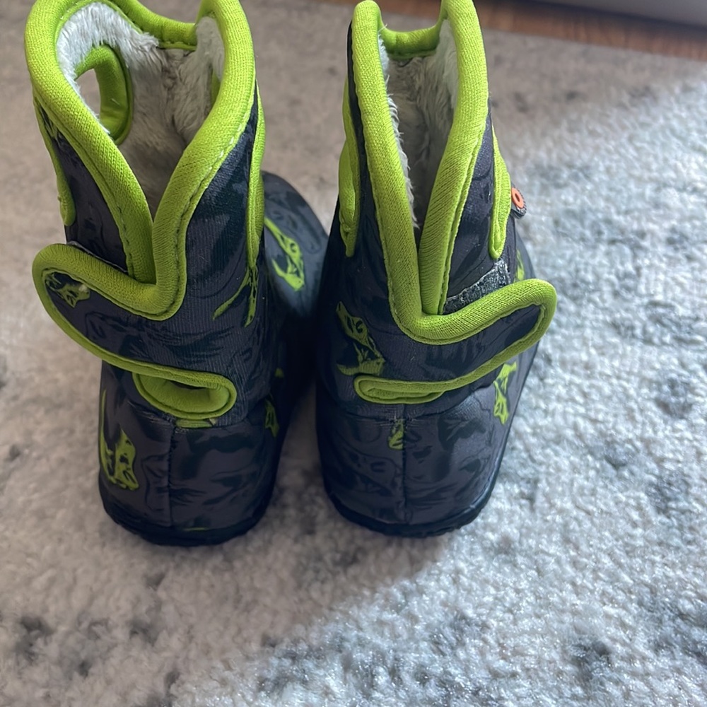 Bogs Boots - Picture 3 of 4